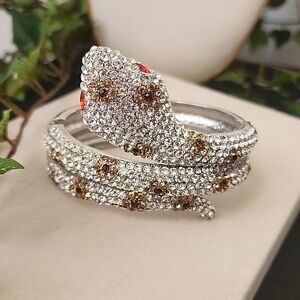 Vintage Silver Crystal Cobra Snake Hinge / Clamper Bracelet